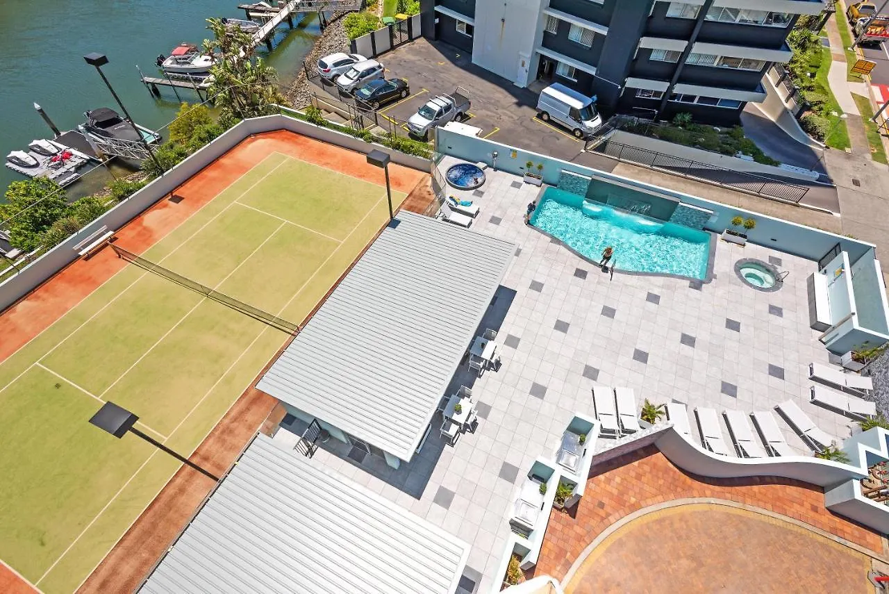 The Waterford On Main Beach Gold Coast 4*,  Avustralya