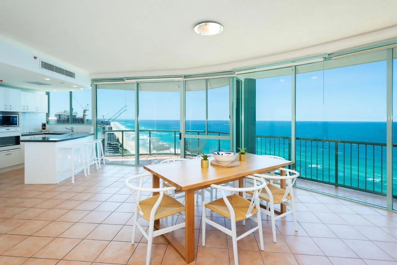 The Waterford On Main Beach Gold Coast 4*,  Avustralya
