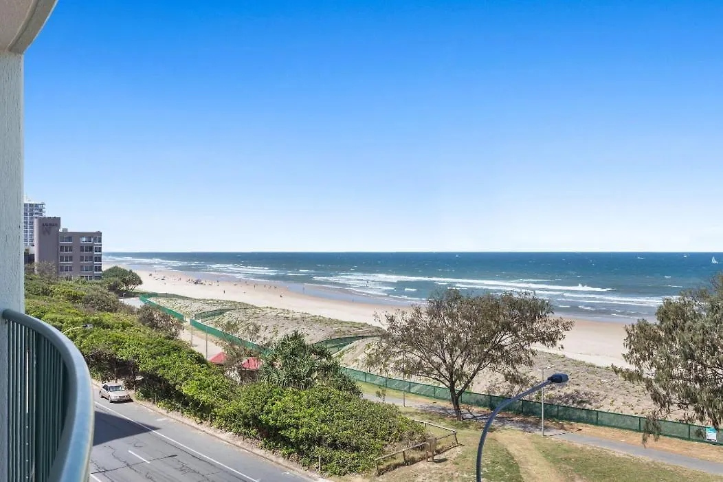 Resort The Waterford On Main Beach Gold Coast