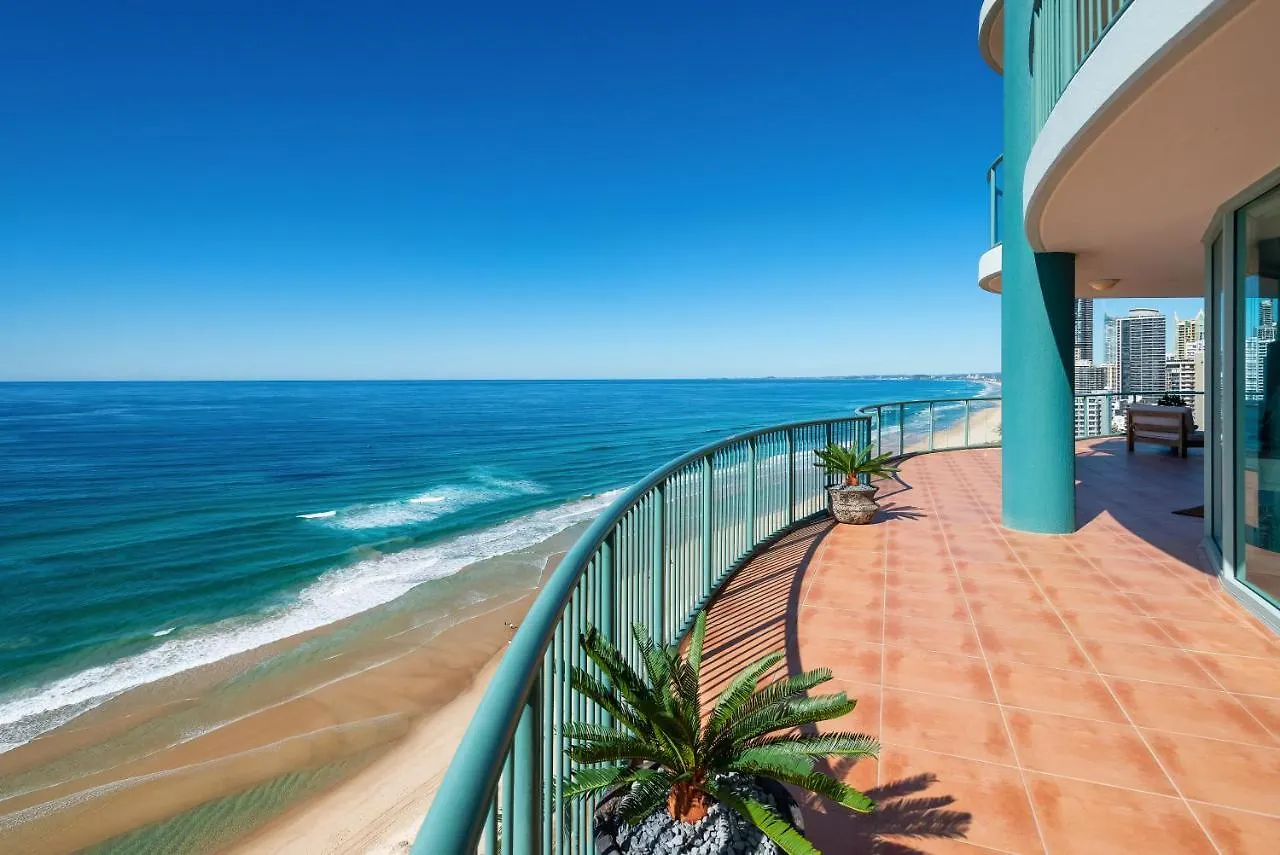 **** Resort The Waterford On Main Beach Gold Coast Australia