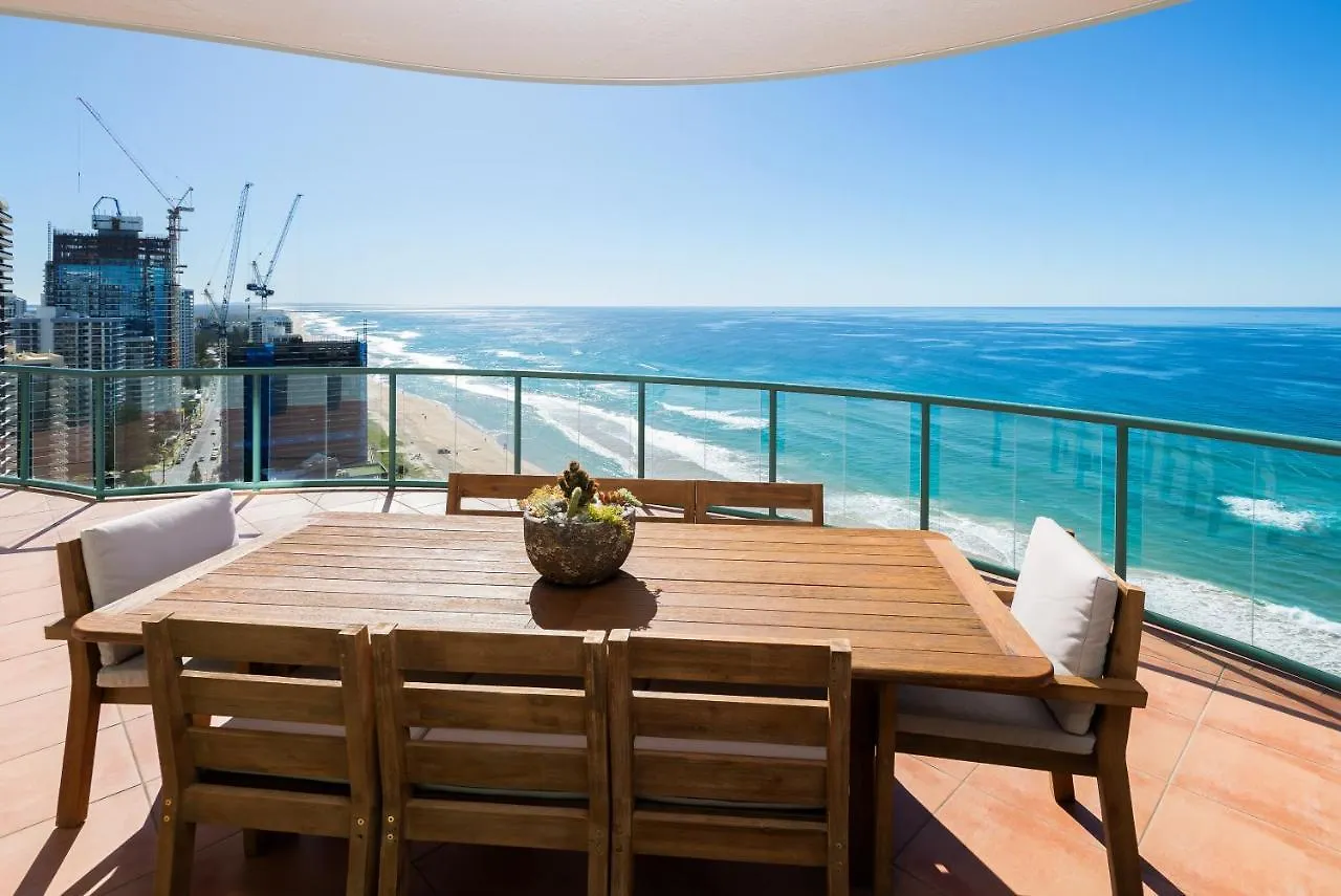 The Waterford On Main Beach Gold Coast 4*,