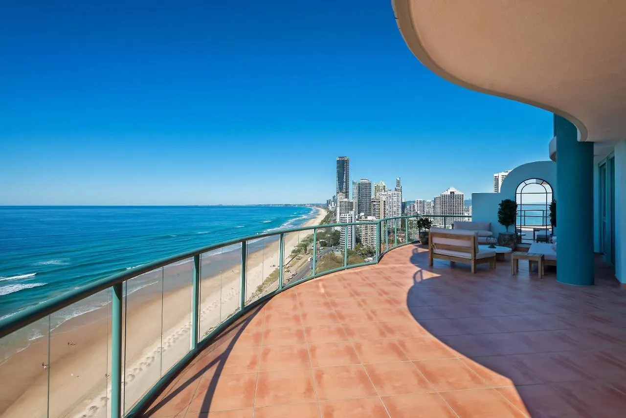 Resort The Waterford On Main Beach Gold Coast