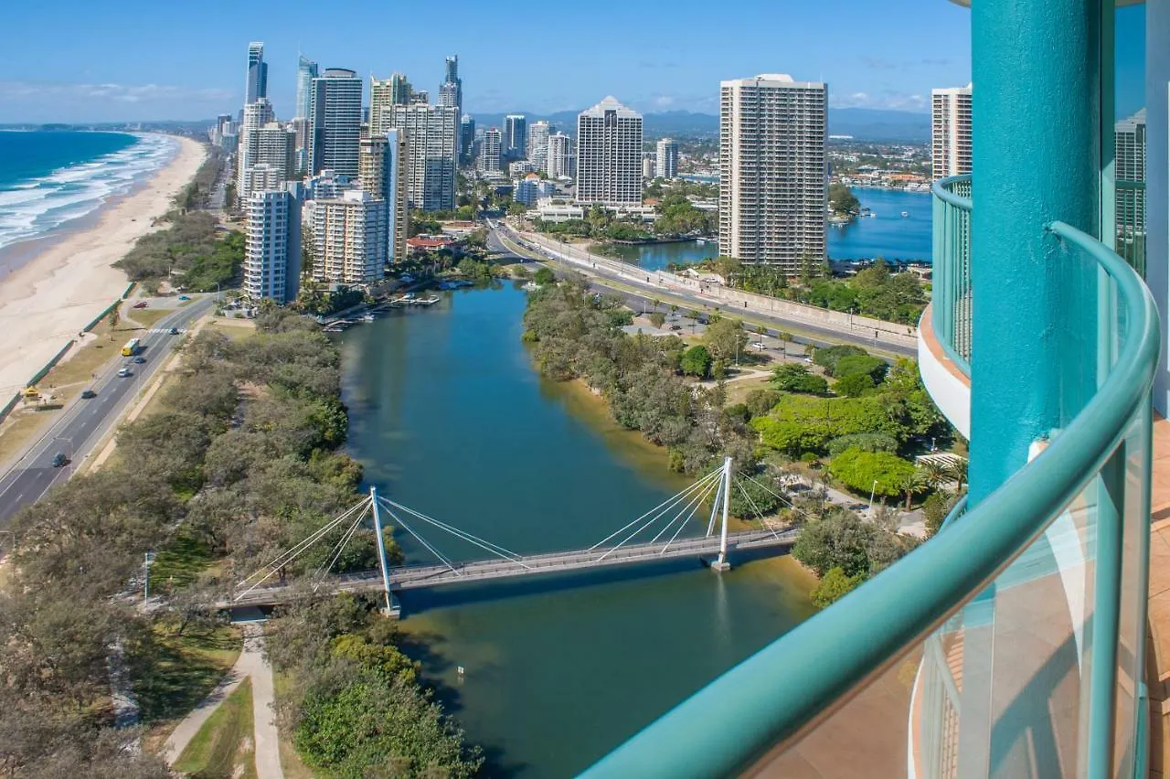 Resort The Waterford On Main Beach Gold Coast